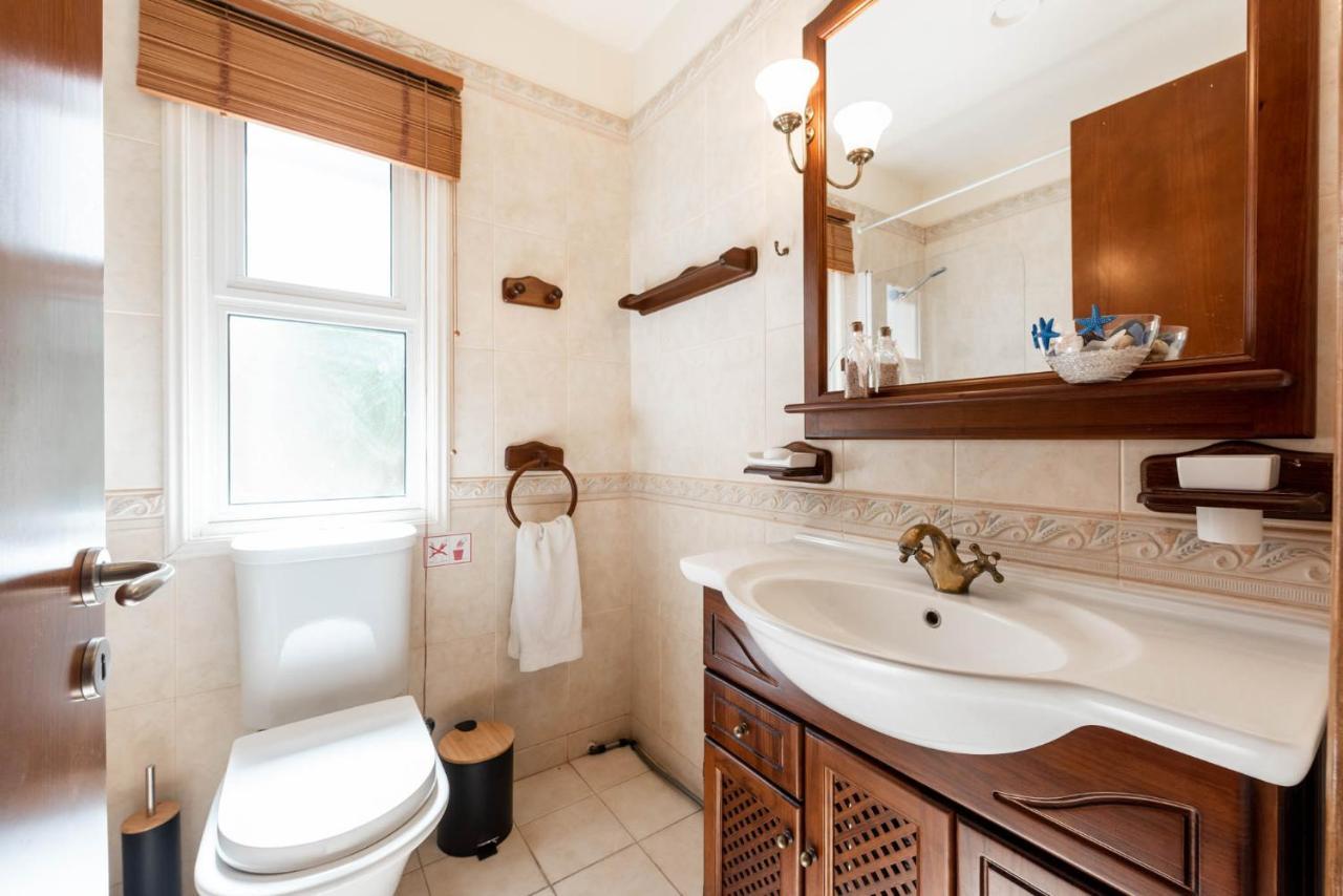 Tequila Sunrise Villa Coral Bay Bagian luar foto