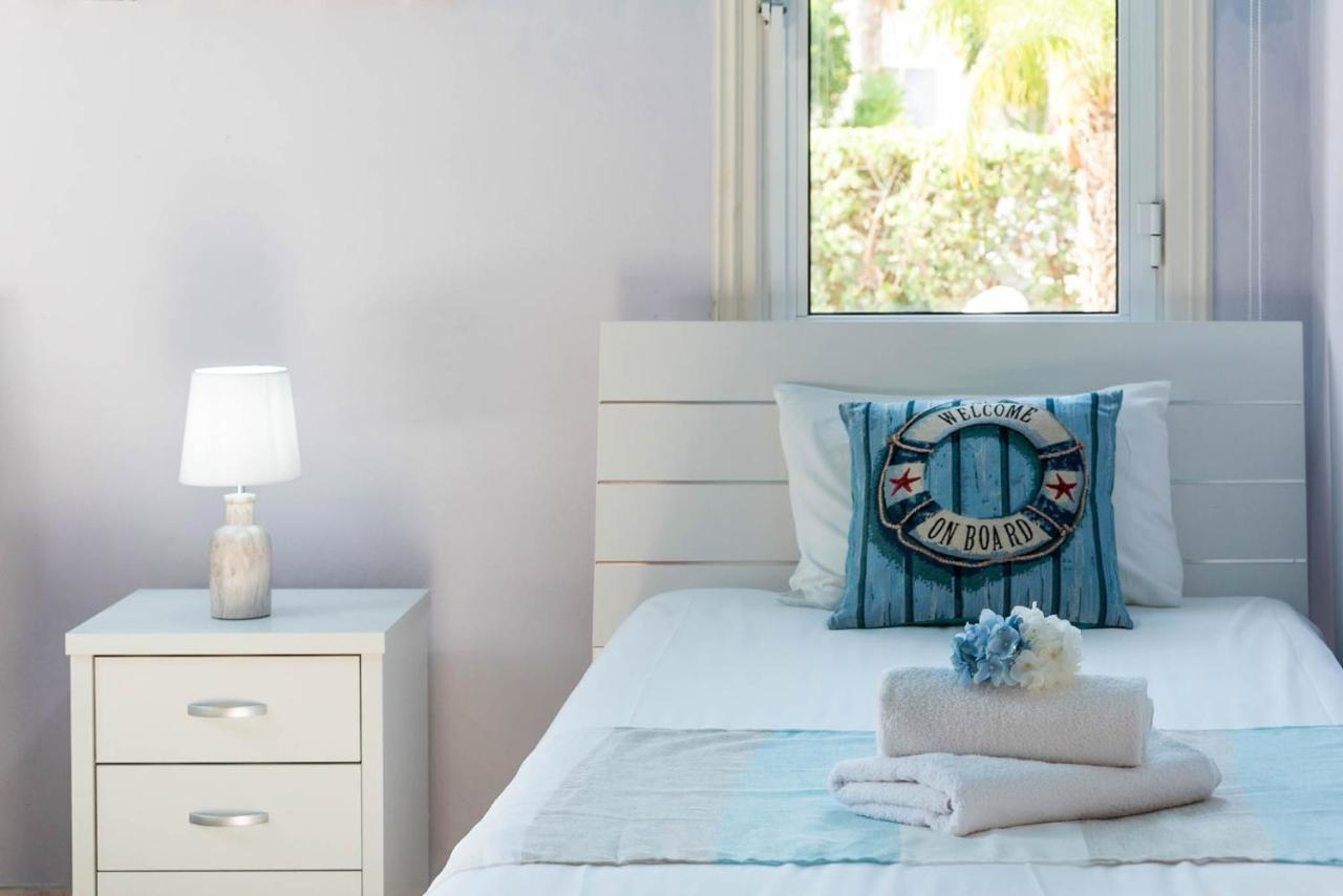 Tequila Sunrise Villa Coral Bay Bagian luar foto