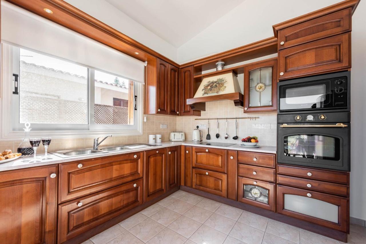 Tequila Sunrise Villa Coral Bay Bagian luar foto