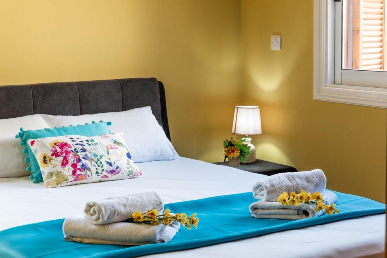 Tequila Sunrise Villa Coral Bay Bagian luar foto