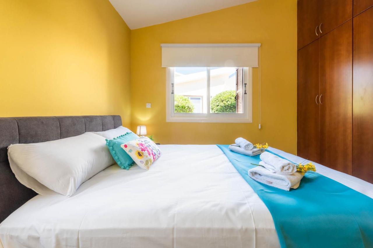 Tequila Sunrise Villa Coral Bay Bagian luar foto